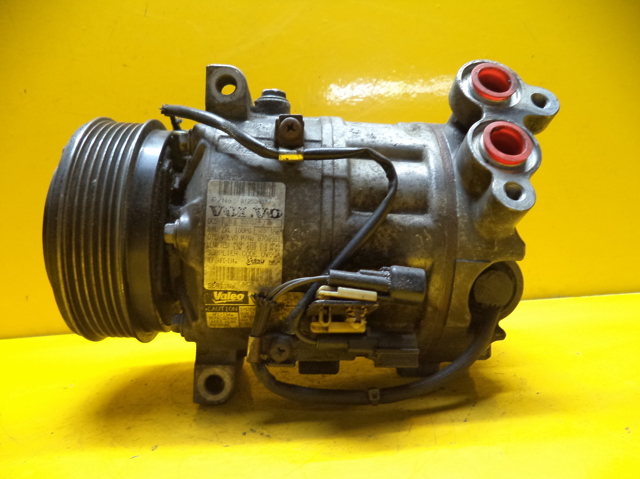 Насос кондиционера 31250607 VOLVO