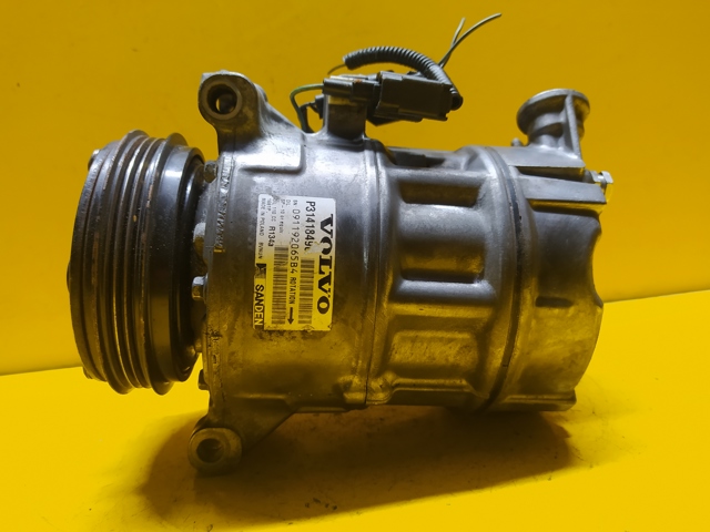 Компрессор кондиционера 31418490 VOLVO