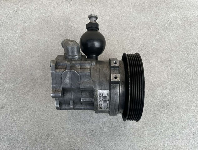 Насос рулевого управления 32416781644 BMW