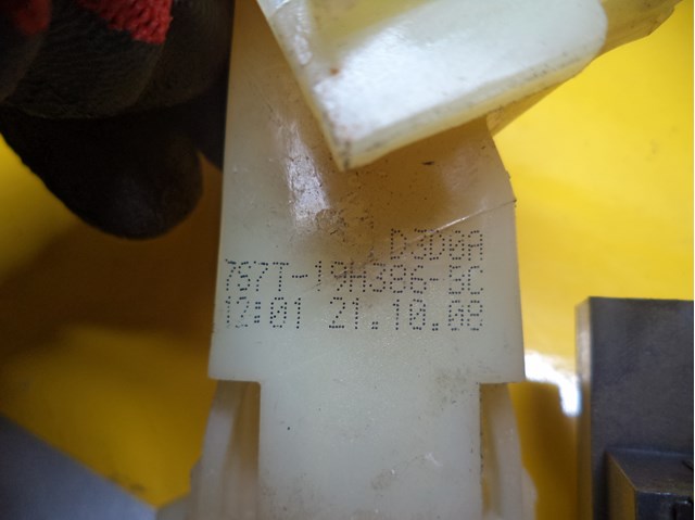 3M513F880AE Замок зажигания купить Киев