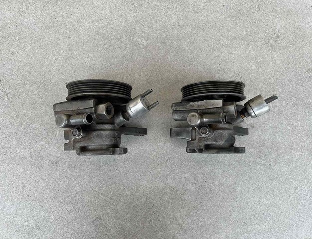 Насос ГУР 4432012241 TOYOTA