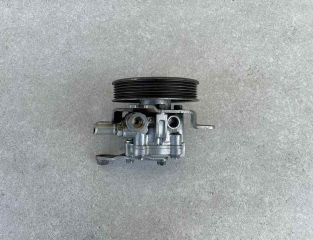 Насос рулевого механизма 491108J000 NISSAN