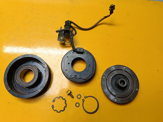 BMW 64529330829 Компрессор кондиционера в наличии Сумы