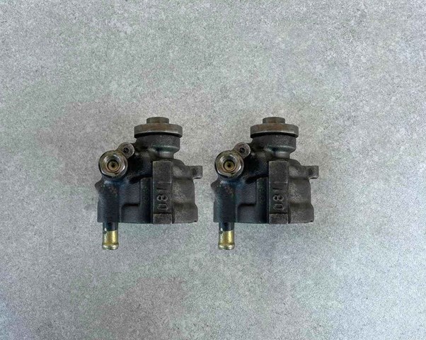 Насос гидроусилителя руля (ГУР) 7700823794B RENAULT