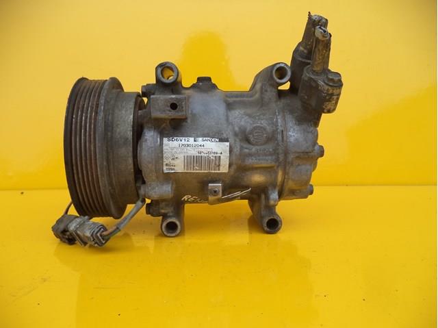 Компрессор кондиционера 8200953359A RENAULT