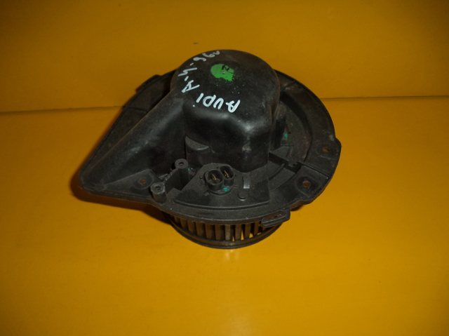 Отопителя салона 8D2820021 VAG