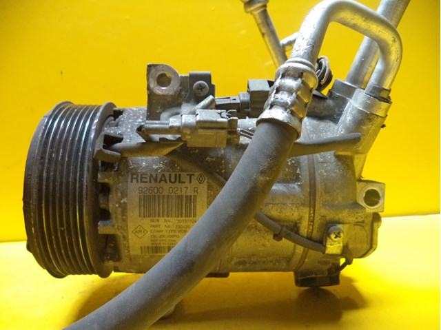 Компрессор кондиционера 926000217R RENAULT