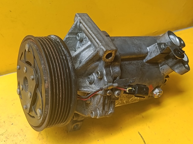 926005727R RENAULT Компрессор кондиционера купить в Ровно