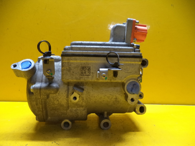 Насос кондиционера 926006978R RENAULT