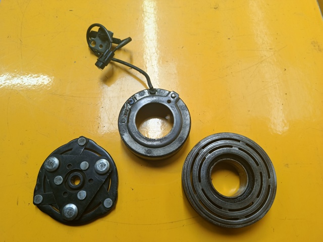 Компрессор кондиционера 9520062JA0 MITSUBISHI
