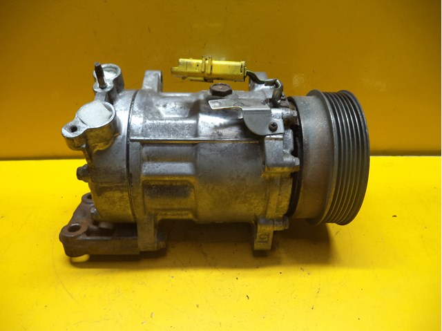 Компрессор климатической установки Renault Megane SCENIC