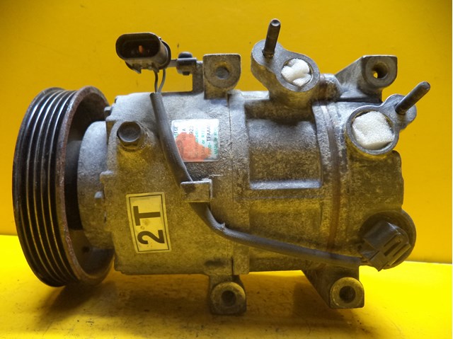 Компрессор системы кондиционирования 977012T000 HYUNDAI