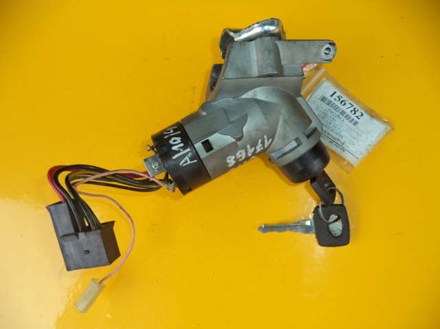 Замок зажигания A9014600104 MERCEDES