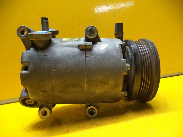 Компрессор системы кондиционирования BV6N19D629AD FORD
