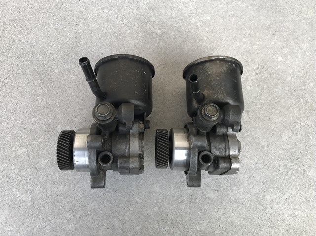 Насос рулевого механизма CB8732650 MAZDA