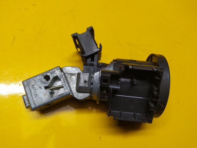 Замок зажигания N0502060 RENAULT