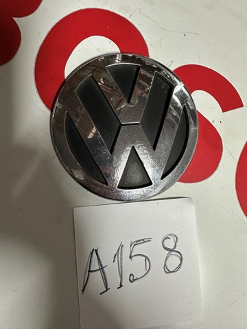 Эмблема на крышку багажника 3C9853630 VAG