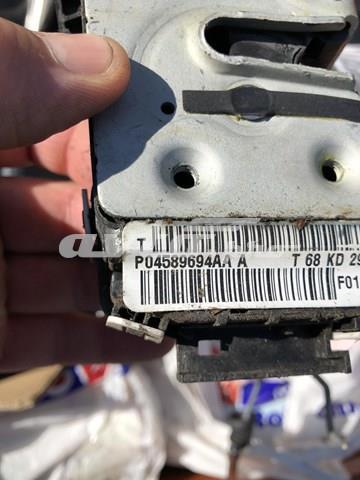 Замок передней пассажирской двери 4589694AA CHRYSLER