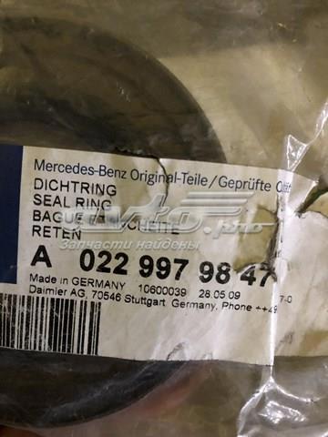A0229979847 MERCEDES Сальник полуоси заднего моста внутренний купить в Запорожье