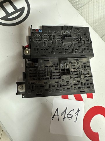 Панель предохранителей A1645402972 MERCEDES