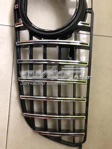 A1668850054 Решетка радиатора купить Винница