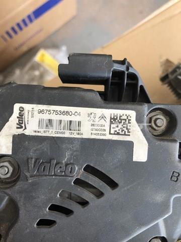 Автомобильный генератор IST60C028 VALEO