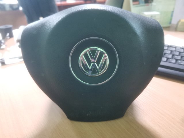Airbag в мультируль 561880201C VAG