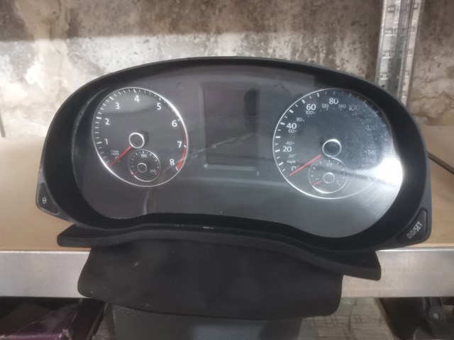 Приборная доска 561920970B VAG