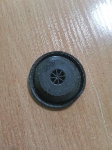 Заглушка порога N10226501 VAG