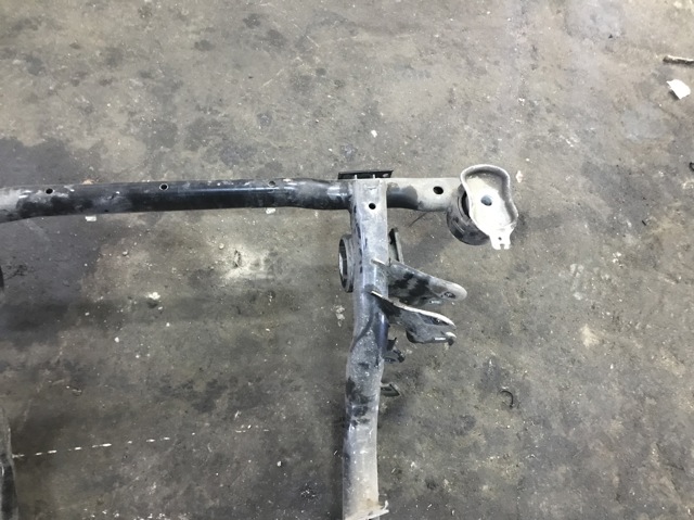 1EA505235BB VAG Балка задней подвески (подрамник) купить в Николаев