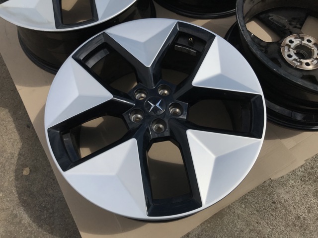 32358373 VOLVO купить в Киев
