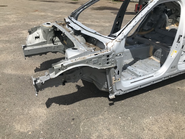 VOLVO 32405118 Арка крыла переднего левого в наличии Хмельницкий