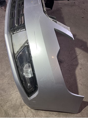 VAG 3T0807221K Передний бампер в наличии Павлоград