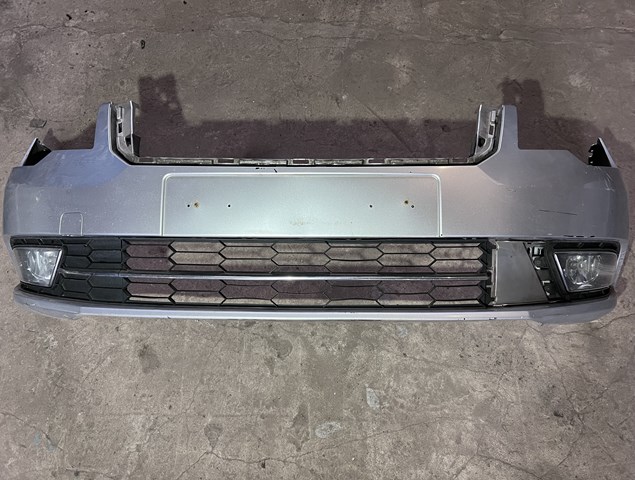 VAG 3T0807221K Бампер передний в наличии Черкассы