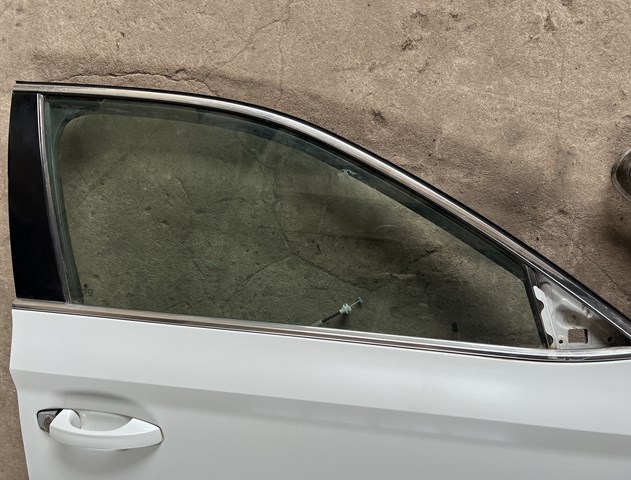 VAG 3V0831312 в наличии Ужгород