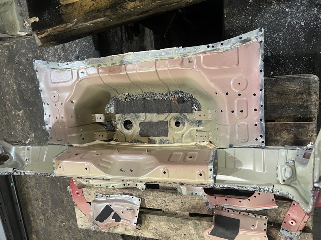 69100CV000 Панель багажного отсека задняя купить Николаев
