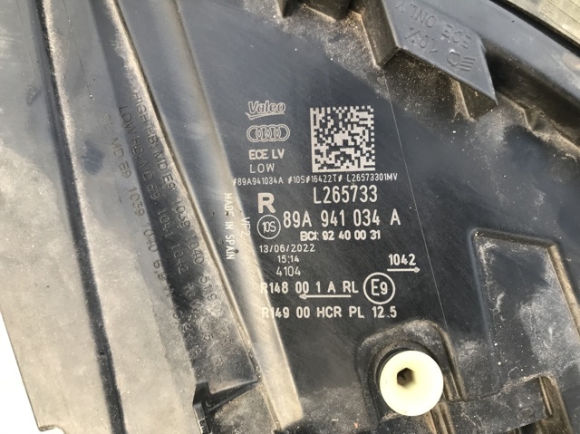 89A941034A VAG Правая фара купить в Николаев
