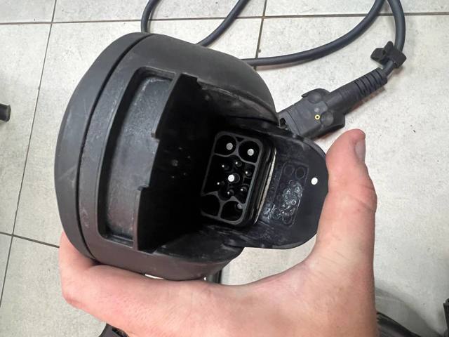 8V4971675BB VAG купить в Чернигов