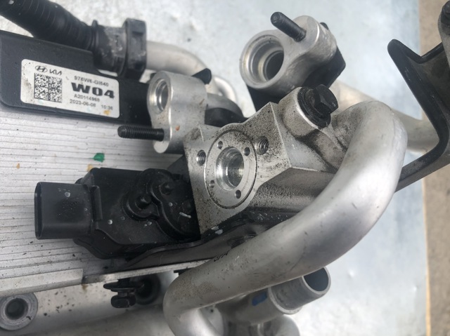 976W6GI540 HYUNDAI Теплообменник системы кондиционирования купить в Ровно
