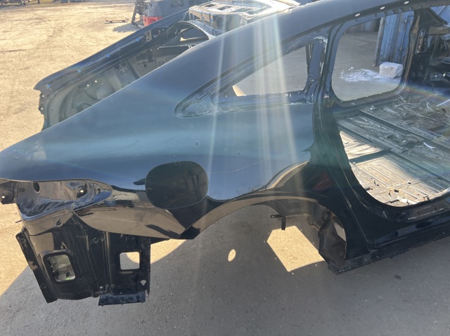 MERCEDES A2976303601 Крыло заднее правое в наличии Одесса
