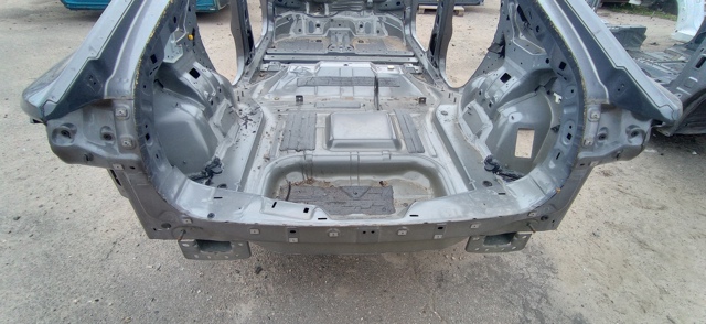 FORD LJ8Z5840320C Панель багажного отсека задняя в наличии Полтава