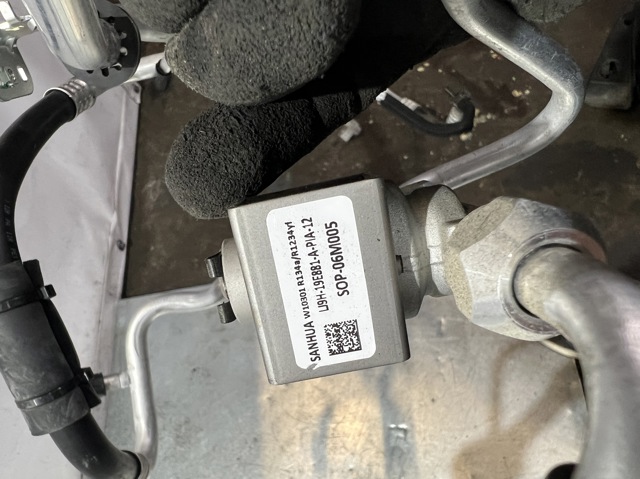 FORD LJ9Z19A834E в наличии Харьков