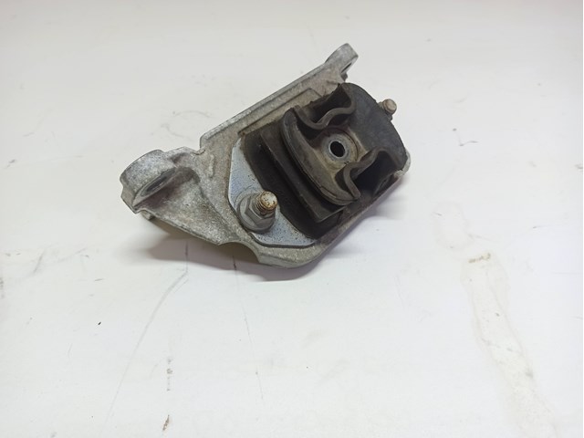 8200423501 RENAULT Левая подушка двигателя купить в Житомир