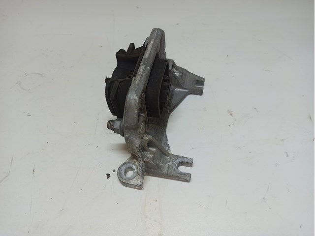 8200423501 RENAULT Левая подушка двигателя купить в Харьков