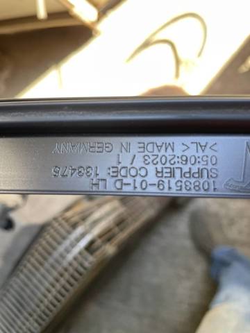 108351900D TESLA Молдинг крыши левый купить в Полтава