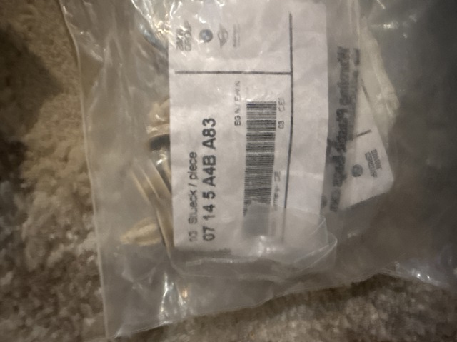BMW 07145A4BA83 в наличии Ирпень