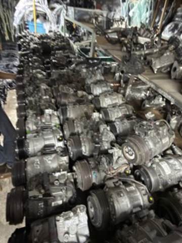 Компрессор климатической установки 64525A58A55 BMW