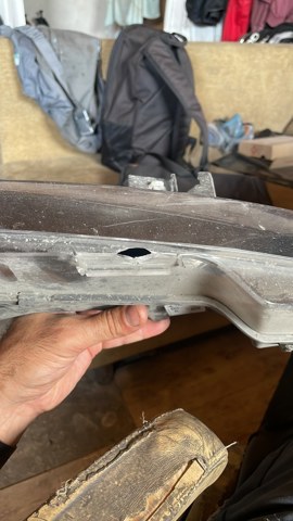 TESLA 107739000F Фара противотуманная правая в наличии Тернополь