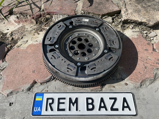 Демпферный маховик 21208655638 BMW