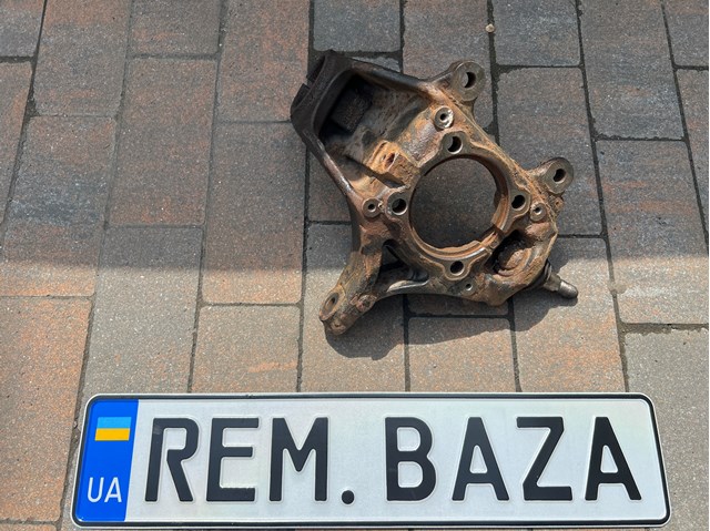 BMW 31219808400 Цапфа передняя правая в наличии Тернополь